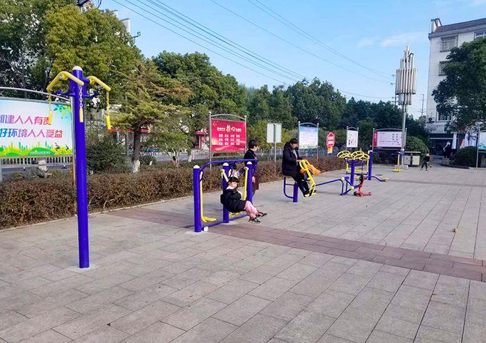 安徽省绩完美体育溪县：“快乐健身”温暖人心(图2)