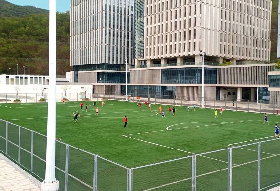 完美体育深圳这个公园8月底开放预约有篮球场、足球场、羽毛还有……(图2)