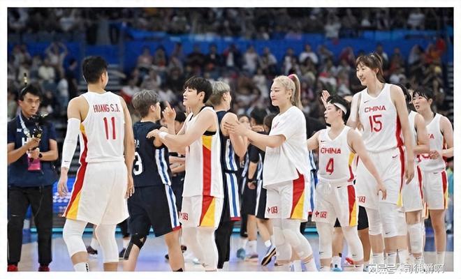 最后1完美体育3秒女篮教练的一个举动打乱日本阵脚直接绝夺冠！(图2)