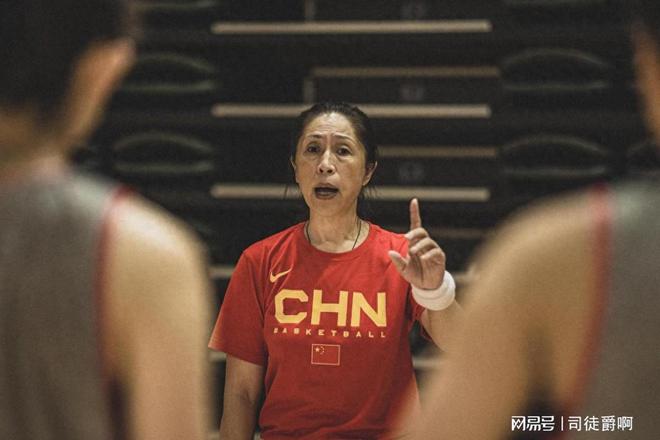 最后1完美体育3秒女篮教练的一个举动打乱日本阵脚直接绝夺冠！(图6)