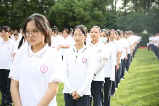 莘庄中学校长：让我们一起奋楫扬帆笃行不怠丨校长寄语完美体育(图4)